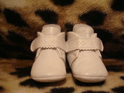 Продам белые кожаные пинетки-ботиночки 17размер для вашей принцессы!