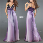 Нежное сиреневое платье-сарафан с высокой талией