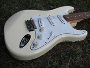Продам Fender Standard Stratocaster MIM (2000)