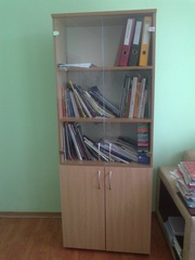 продам комплект офисной мебели б/у