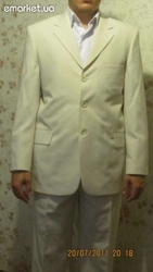 Продам костюм муж.светлый 