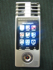 Продам camcorder Zoom Q3HD