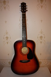 Продам гитару Fender 