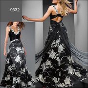 Платья с глубоким вырезом откровенная красота вашего наряда