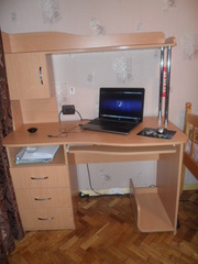 Продам компьютерный стол бу
