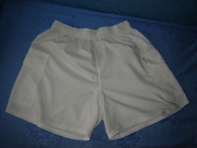Спортивные белые шорты на девочку подростка как новые
