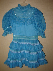 Великолепный карнавальный костюм для девочки напрокат