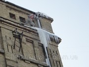 Уборка снега с крыш Киев, очистка кровли от снега в Киеве