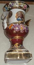 Ваза фарфоровая старинная