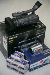 Цифровая видеокамера Sony HDR-FX7E + Panasonic NV-GS27 + MiniDV кассет