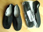 Чешки верх текстиль,  подошва кожаная,  размеры 40 и 41