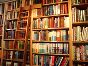 Продаю домашнюю библиотеку