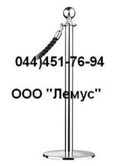 Мобильные ограждения с канатами, стойки ограждения с канатом.