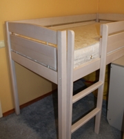 Продаю детскую кровать Чердачок с матрасом.  Б/у.