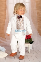 Костюм для мальчика р.92 (белый) б/у