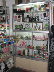 Витрины для фурнитуры. Прилавок.