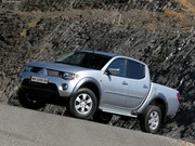 РАЗБОРКА    МИТСУБИСИ   L200  ДЕТАЛИ КУЗОВА ОПТИКИ  ДВИГАТЕЛЯ   