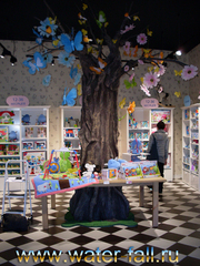 Искусственные деревья, больших и огромных размеров