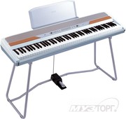 Цифровое пианино Korg SP-250 с рояльной клавиатурой.