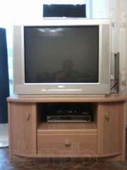 продам большой телевизор,  тумбу 