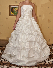 Продам свадебное платье б/у