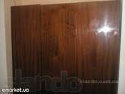 Продам 3-х створчатый румынский бу шкаф