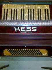 Продаётся немецкий аккордеон HESS Klingenthal