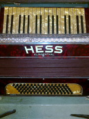 Продаётся немецкий аккордеон HESS Klingenthal