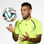 Футбольная форма сборной Украины,  футбольная форма Adidas,  Mesuca