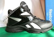 Ботинки детские кожаные фирмы REEBOK из Италии оригинал