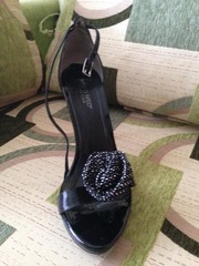 Продам босоножки, модные, новые