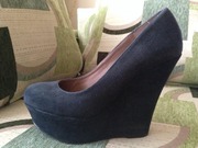 Продам модные замшевые туфли