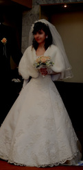 Счастливое платье для миниатюрной невесты.                            
