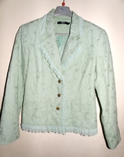 Красивый пиджак 38р.