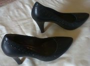 Туфли жен., 38р., черн., кож. зам., новые.