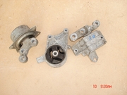 Крепление двигателя б/у на Опель Vectra C