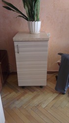 Продам новую тумбочку