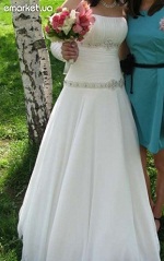 Продажа свадебного платья и аксессуаров