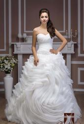 Продам свадебное платье 2014г.