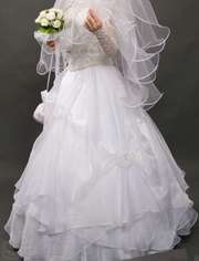 Очень красивое и элегантное свадебное платье
