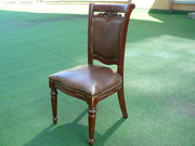 продам деревянные стулья б.у. с мягким сиденьем и спинкой для кафе