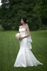 ПРОДАЮ красивое свадебное платье с фатой 4000грн