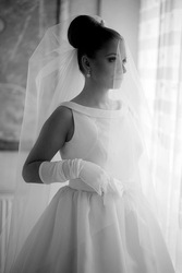 Дорогие невесты!Продам свадебное платье КИЕВ