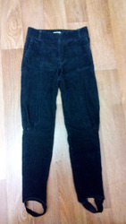 Вельветовые джинсы на лямках . Торг всегда уместен!