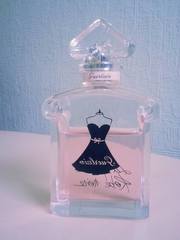 Продам духи Guerlain EDT La Petite Robe Noire б у