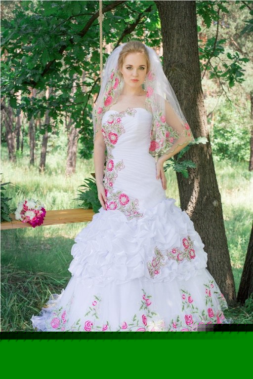 Свадебные платья в Украинском стиле под заказ - напрокат.