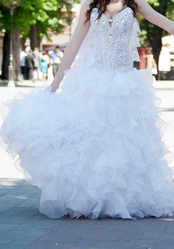 Красивое свадебное платье в отличном состоянии!