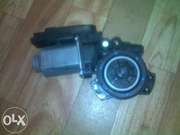 Моторчик переднего правого стеклоподъемника kia ceed 824601H010