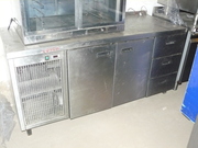 Продам б.у. холодильный стол в отличном состоянии.
