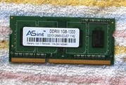 Память DDRIII 1GB от нетбука TOSHIBA NB250-10D.